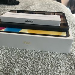 iPad 10th GEN w/ Pencil 