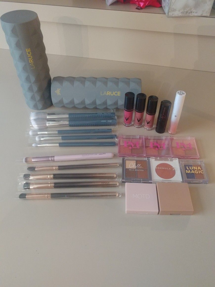 Make Up / Make Up Brushes