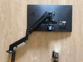 Monitor with mounting arm