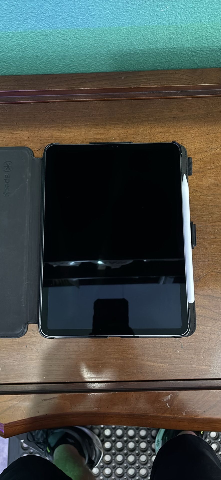 Apple iPad Pro 11inch 3rd Gen w/ Gen 2 Apple Pen