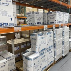 Clear Foodservice Hinged Containers