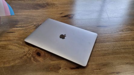 MacBook Air (13-inch M2) Good Midnight Payment Plans Available