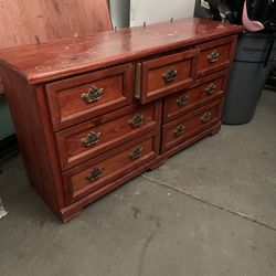 Night Stand & dresser (w/ Mirror) 