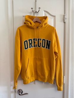 University of Oregon Champion Hoodie - $15