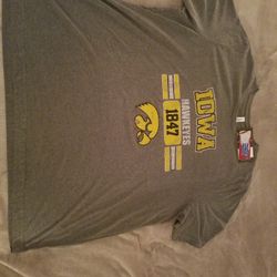 Iowa Hawkeyes T-shirt NEW