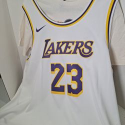LEBRON JAMES DRI FIT JERSEY 2XL