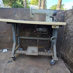 Industrial Sewing Machine 