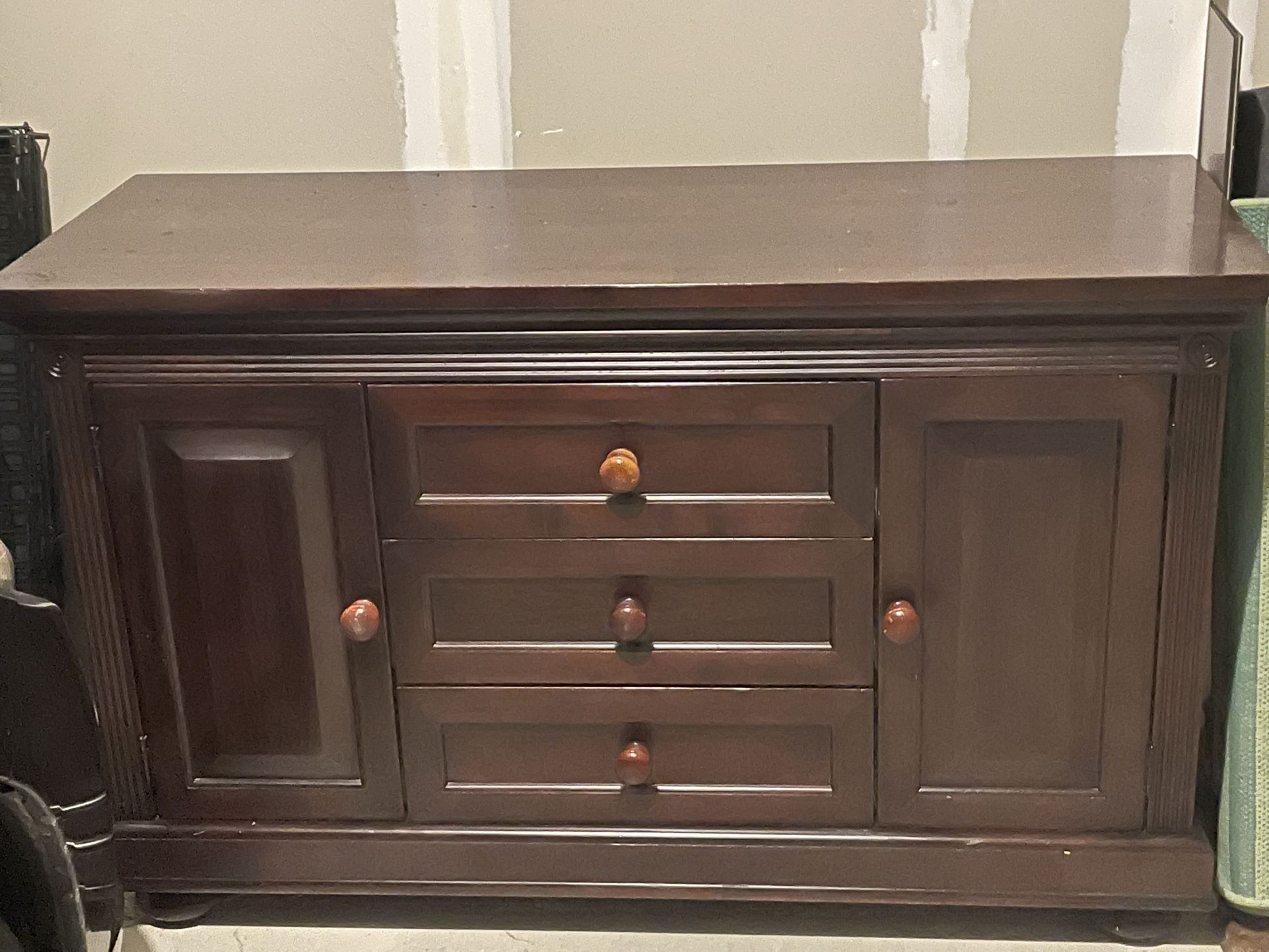 Vintage hutch