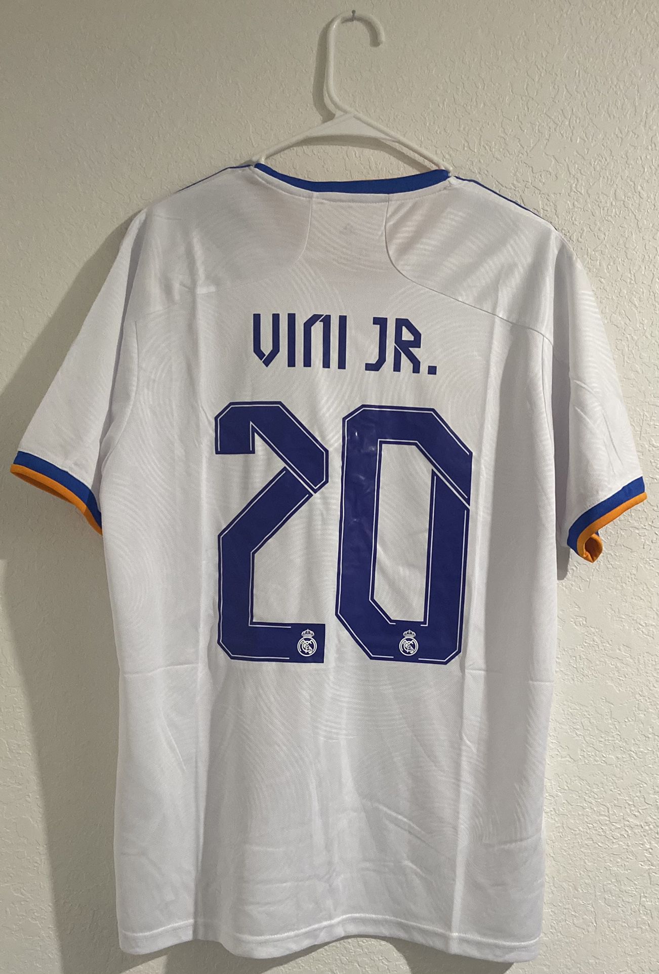 Real Madrid Vinicius Jr #20 Home Jersey Sale!!! Size XL 