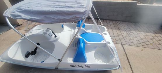 Sun Dolphin Pedal Boat with Canopy