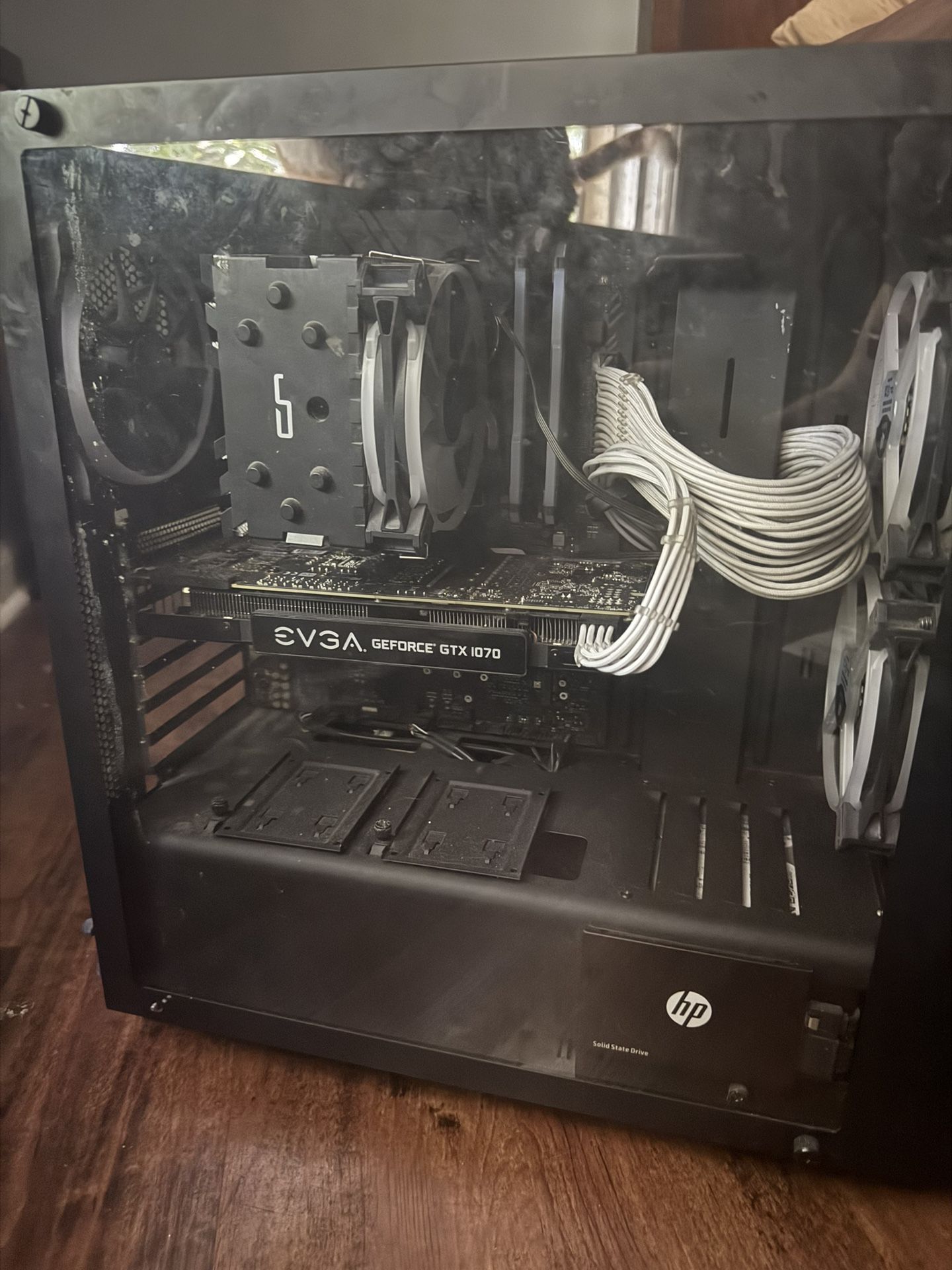 EVGA 1070 32GB Ram 600W Power Supply DDR4 PC