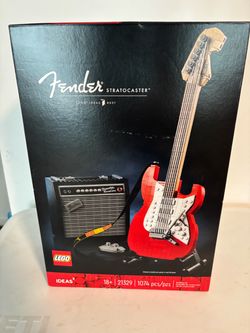 LEGO Fender Stratocaster 21329 Retired