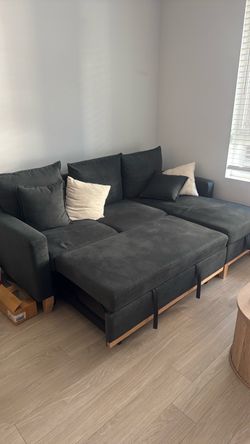 Couch only used for a year