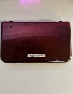 Nintendo 3ds XL metallic red