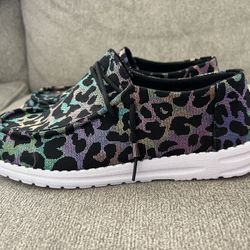 Women’s Shoe Size 8.5