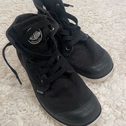 Palladium Boots Womens Size 7