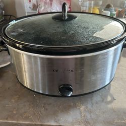 Full Size Crockpot. 