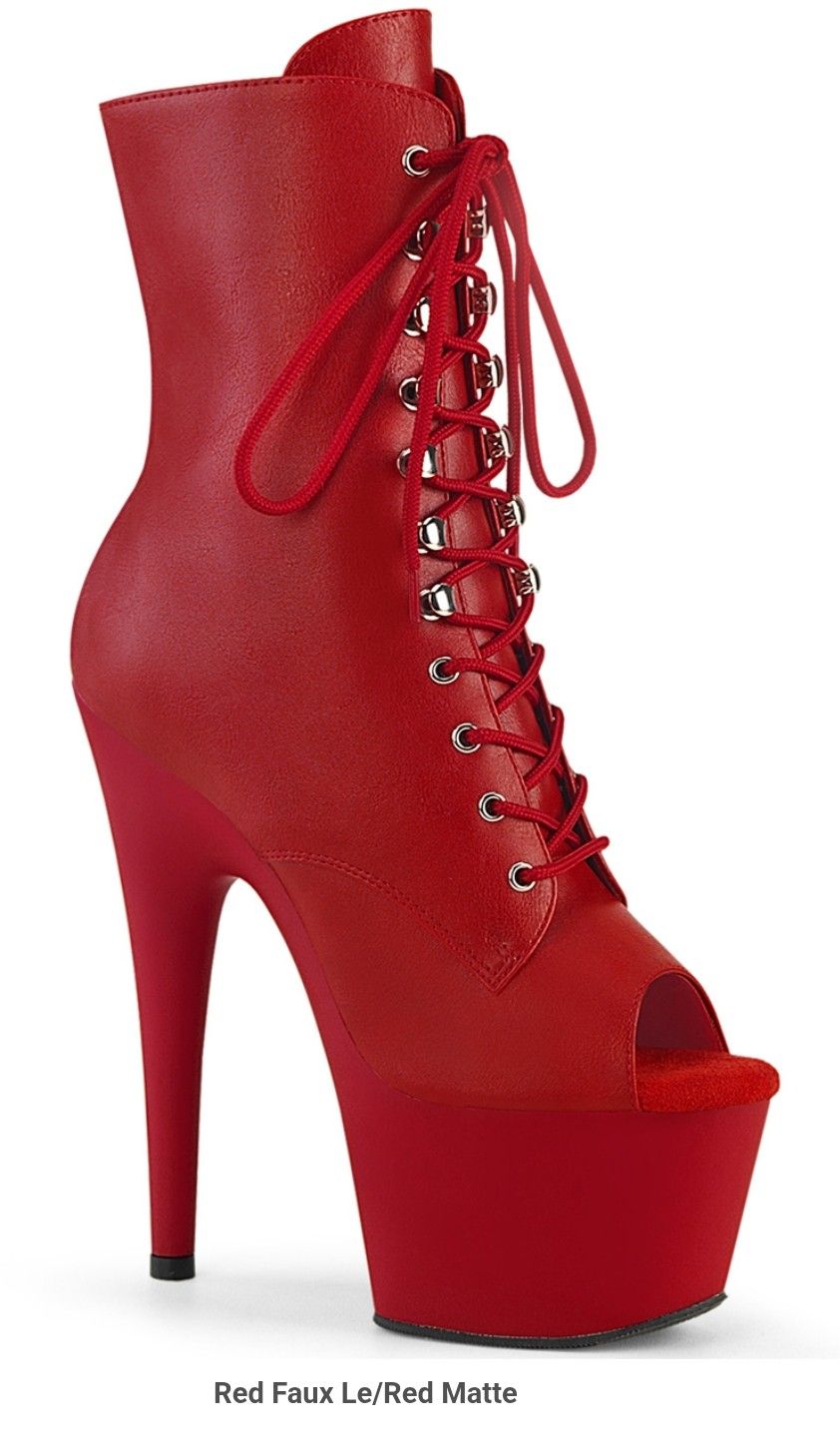 Stilettos By Pleaser Sexy Than Ever Boots🔥 
 Size: 5-10 
Heel: 7"