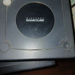 Game Cube Console & 2 Controllers