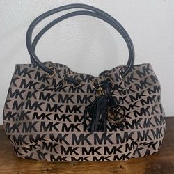Michael Kors East West Ring Tote Shoulder Bag