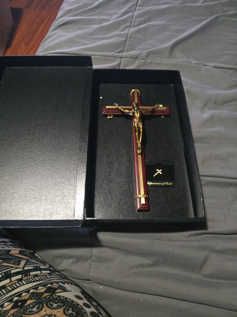 NEW 10" Batesville Wood And Brass Crucifix Cross Christianity Catholic