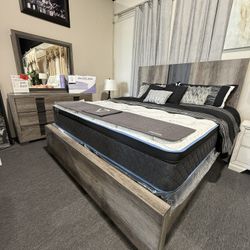 4 pc King Bedroom Set 