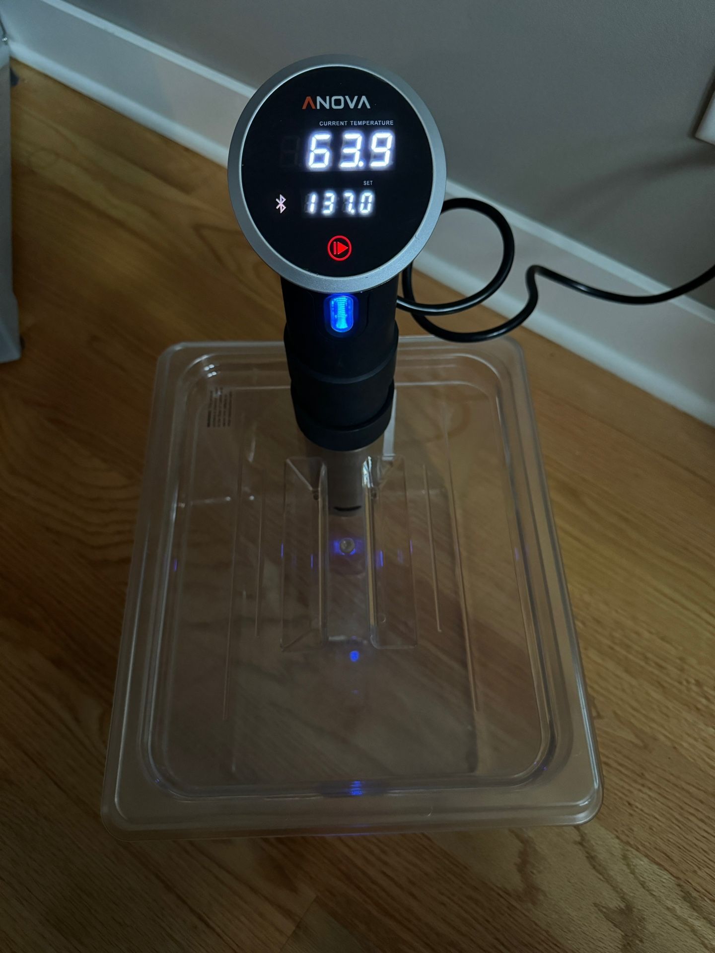 Anova Culinary Sous Vide Precision Immersion Cooker W/ Containers