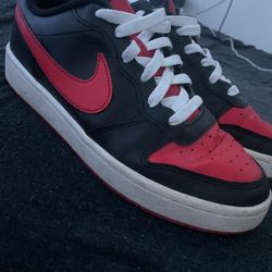 Red And Black Nike Size 6.5 Men’s 