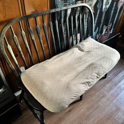 Black Bench With Pillow 