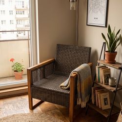 Accent Chair 