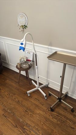 Teeth whitening light