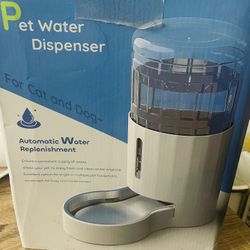 Pet Water Dispenser- New! 