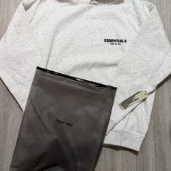 M LIGHT OATMEAL ESSENTIAL HOODIE