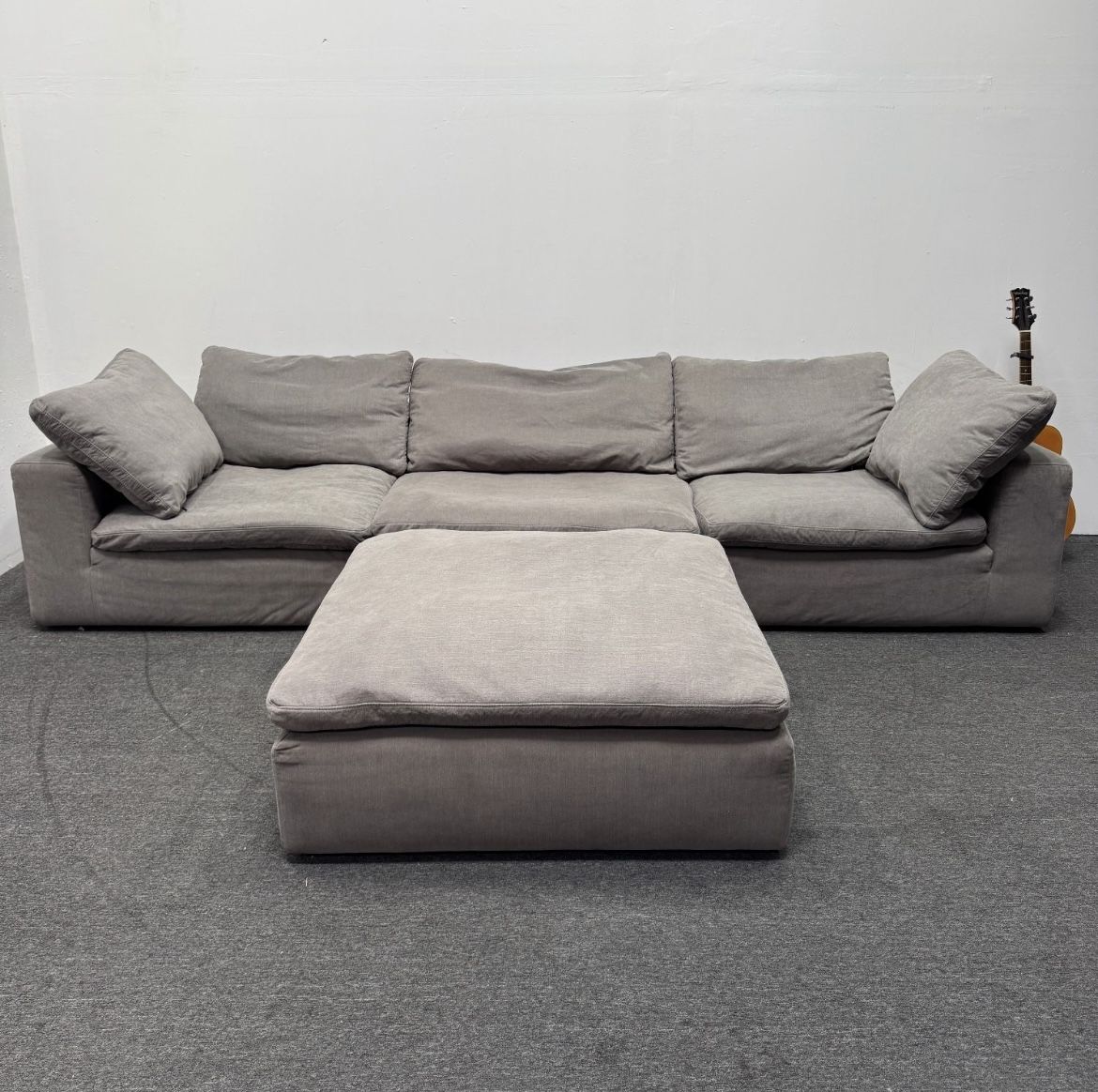 Half Priced 4pc Cloud Couch (Dream) - Good as new - Can Deliver - Modular Sectional