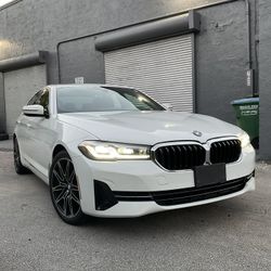 2021 BMW 530i