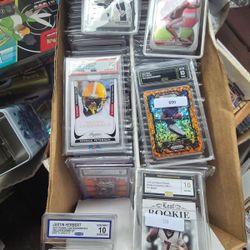 Lots Of Sports Cards 