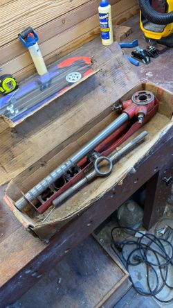 Vintage craftsman pipe threader