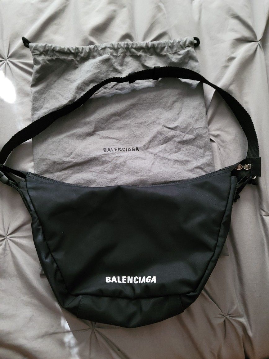 Like New. Balenciaga Bag