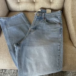 H & M High Rise Jeans. Size 6.