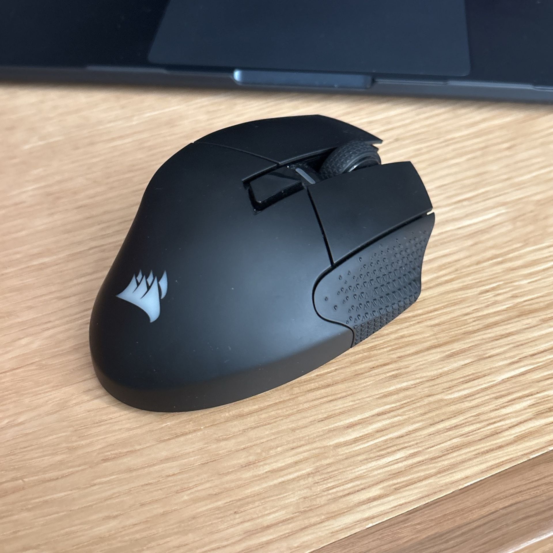 corsair scimitar rgb elite Wireless gaming Mouse