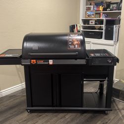 Traeger Woodridge Elite - $1350 