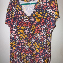LuLaRoe Layla Floral V-Neck Top - Size 2X