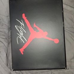 Concrete JORDAN 4s