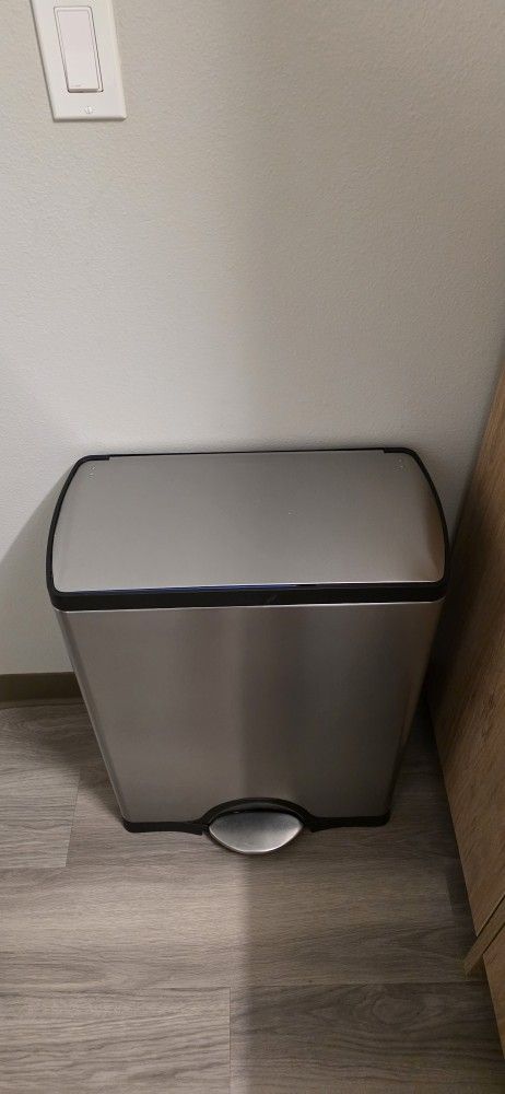 Simple Human Trashcan 