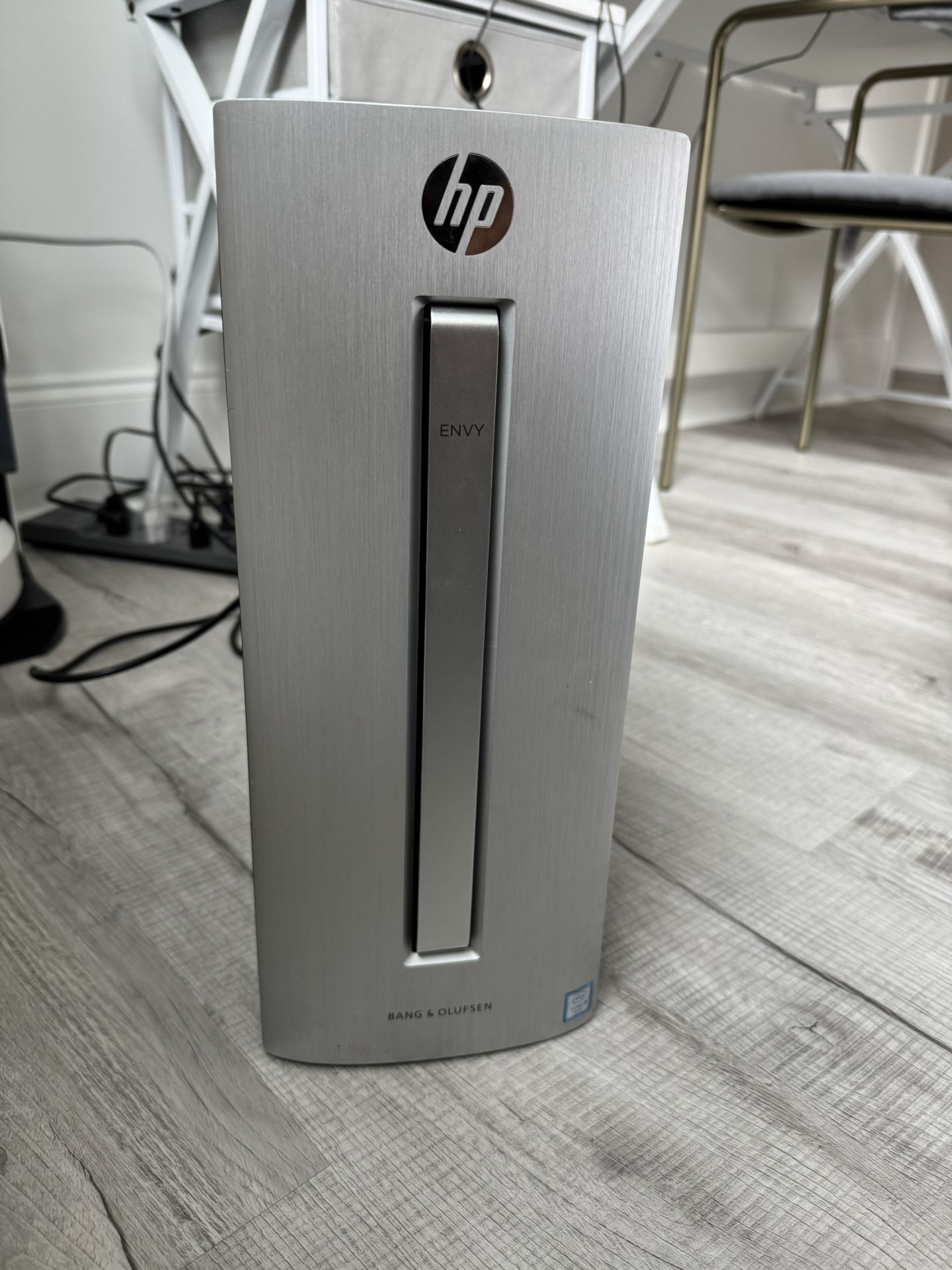 HP Envy Bang & Olufsen Computer Tower