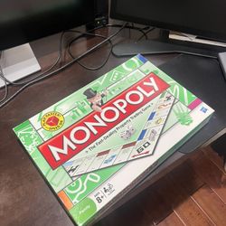Monopoly, Scrabble, Guess Who Board Games