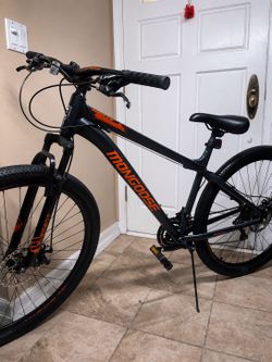 Mongoose Mountain bike