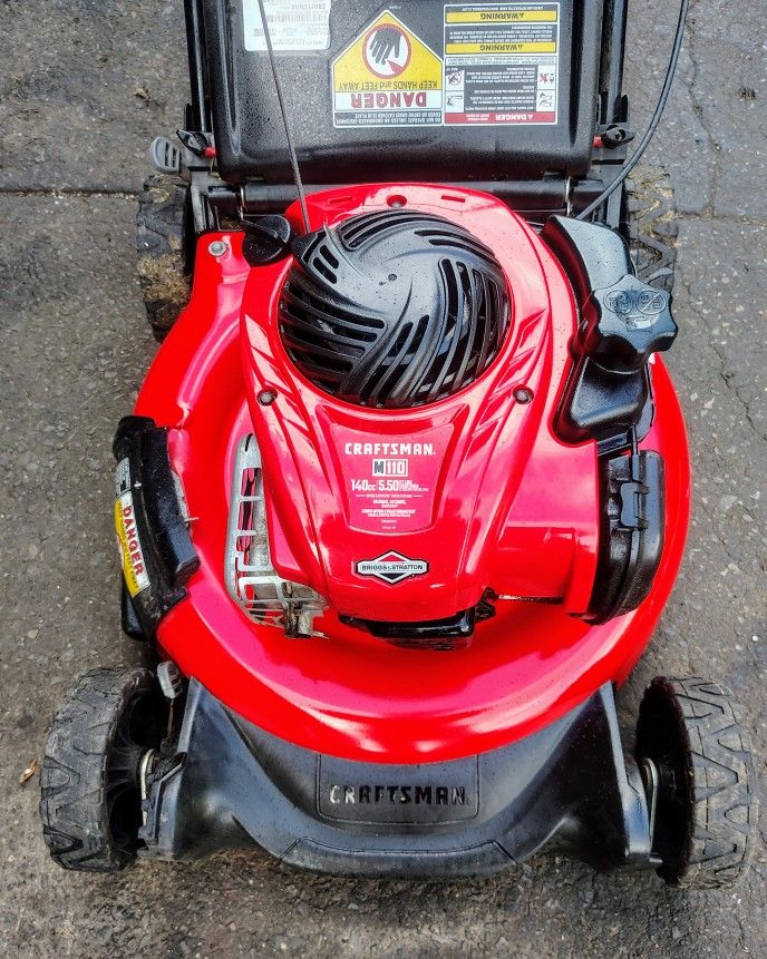 Like-New Craftsman 140CC 5.5HP Gas Powered Lawnmower With Bag!
