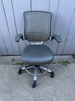 Ergonomic Office Chair / Drafting Desk Chair w/Arms On Wheels w/Foot Rest by MODWAY ✨ExcCondition✨