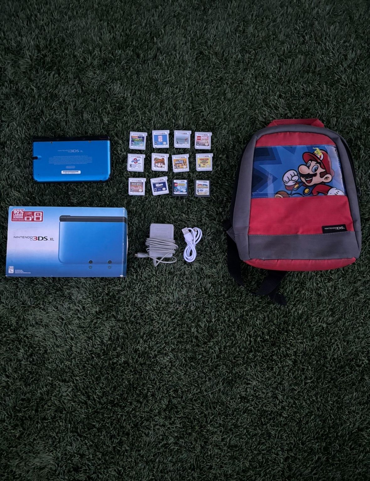 Nintendo 3DS console + games